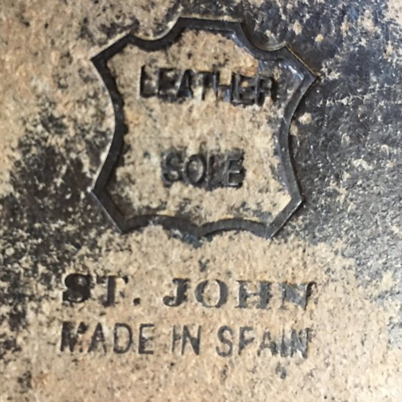 ST JOHN Black Soft Patent with Matte Gold Heel Pumps - Picture 14 of 15